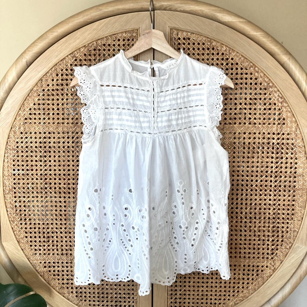 Adiva White Embroidered Eyelet Sleeveless Blouse - Size M
